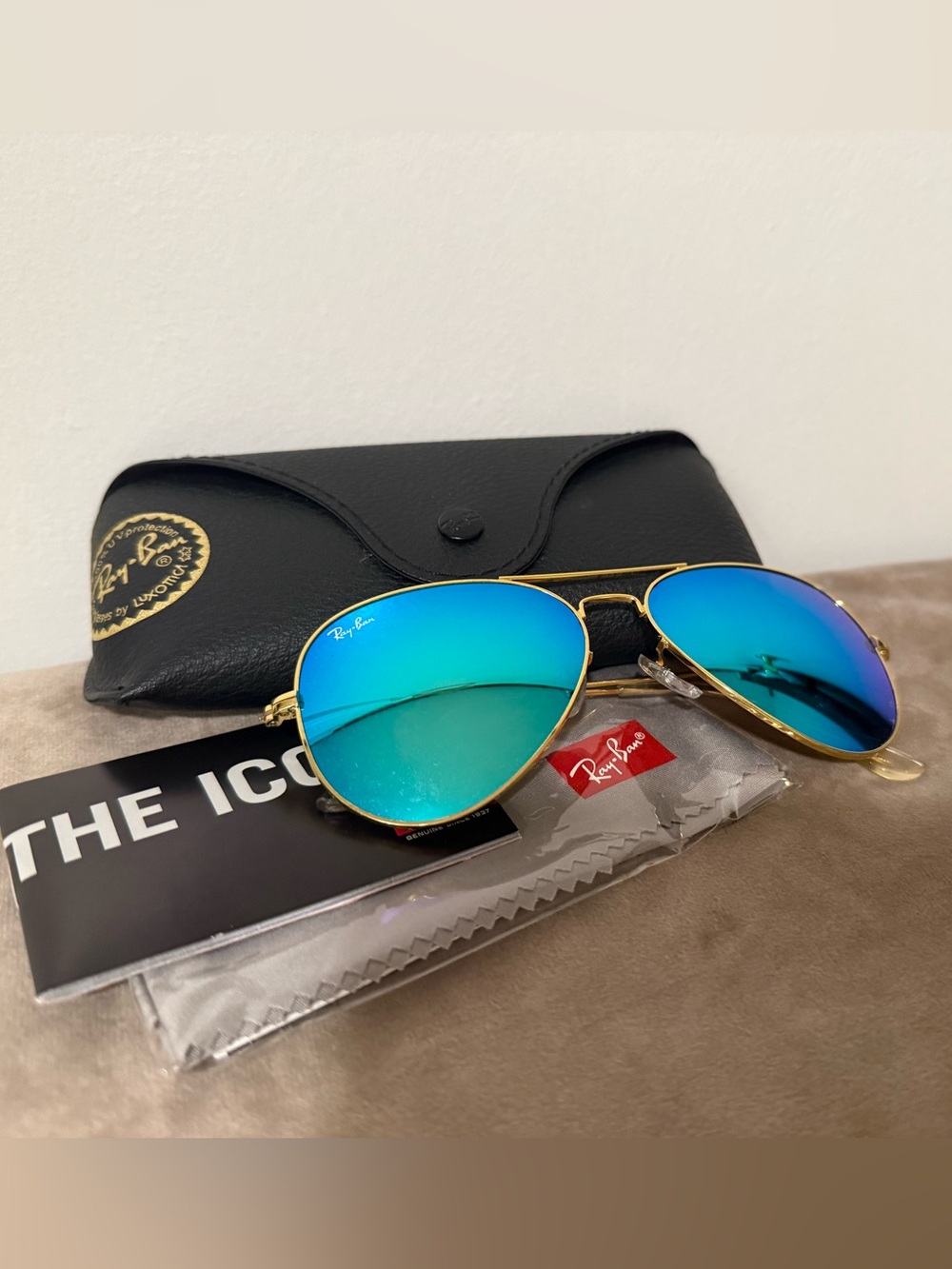Ray-Ban Aviator Sunglasses - Gold Frame with Blue-Green Mirror Lenses
